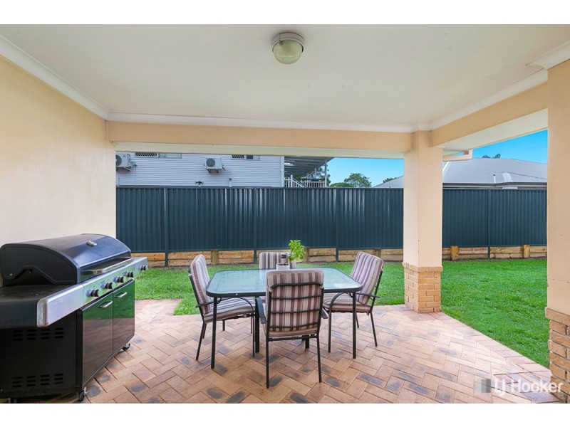 17 Maud Street, Birkdale QLD 4159