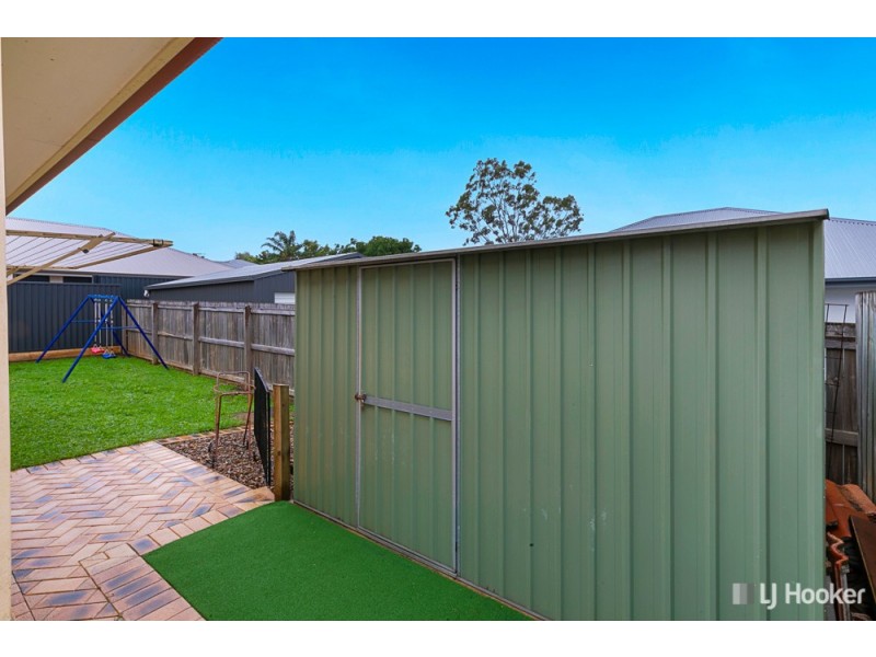 17 Maud Street, Birkdale QLD 4159