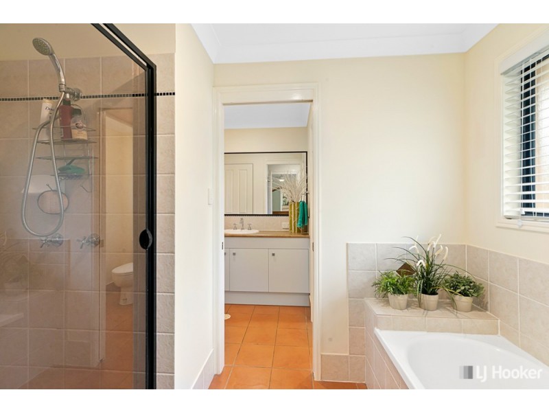 22 Watervale Drive, Redland Bay QLD 4165
