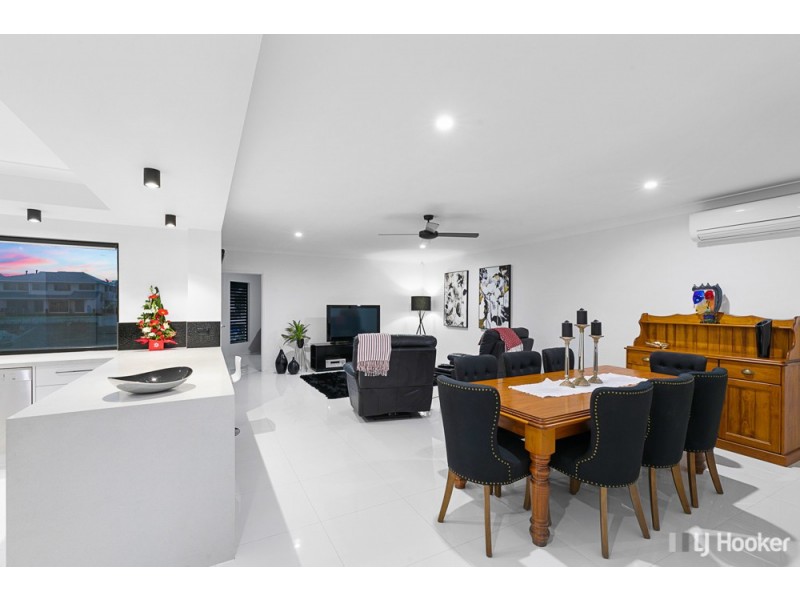 17 Keel Street, Birkdale QLD 4159