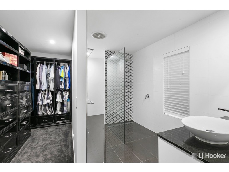 17 Keel Street, Birkdale QLD 4159