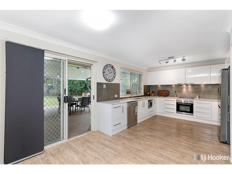 5 Sirocco Court, Ormiston QLD 4160