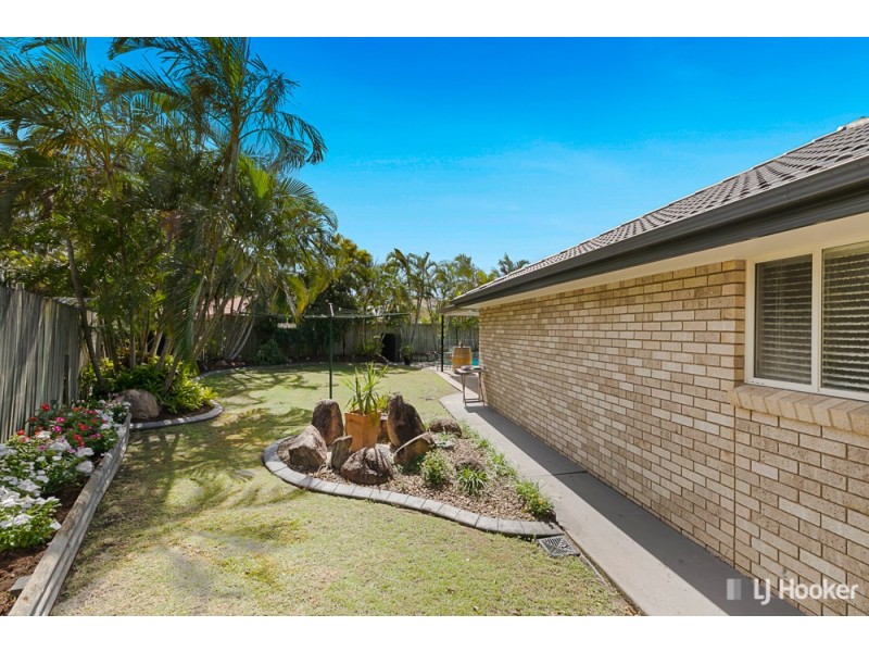 5 Sirocco Court, Ormiston QLD 4160