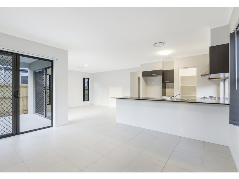 177 Kamarin Street, Manly West QLD 4179