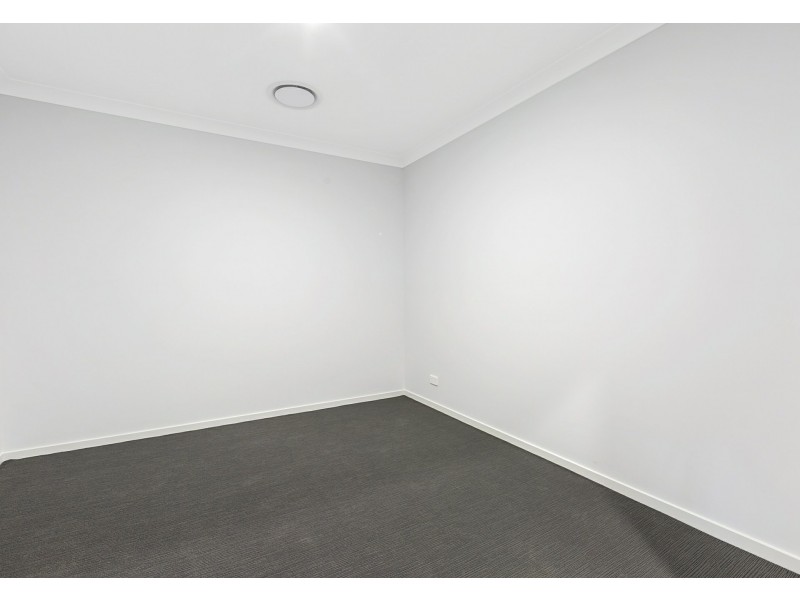 177 Kamarin Street, Manly West QLD 4179