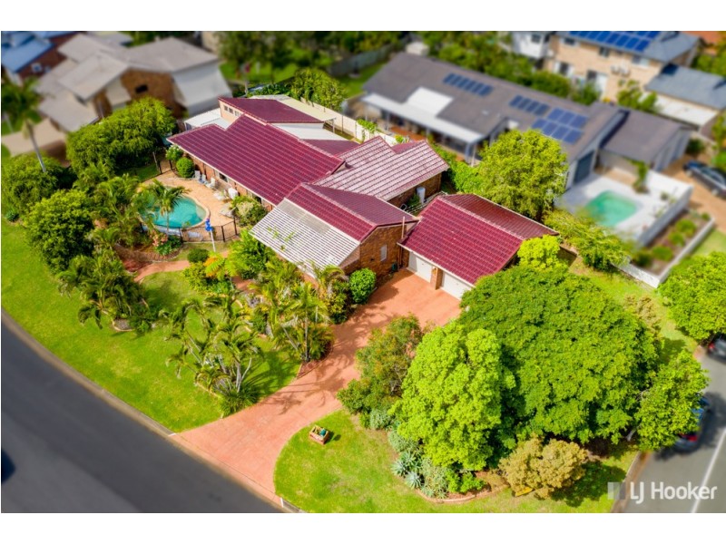 1 Swordfish Court, Birkdale QLD 4159
