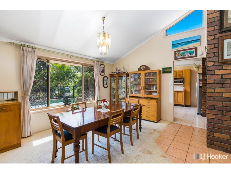 1 Swordfish Court, Birkdale QLD 4159