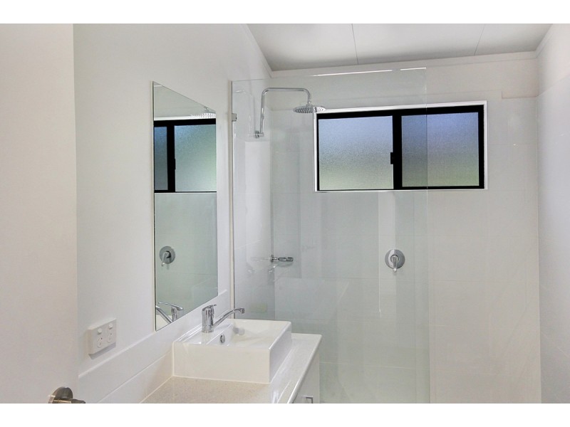 8 Sabot Street, Russell Island QLD 4184