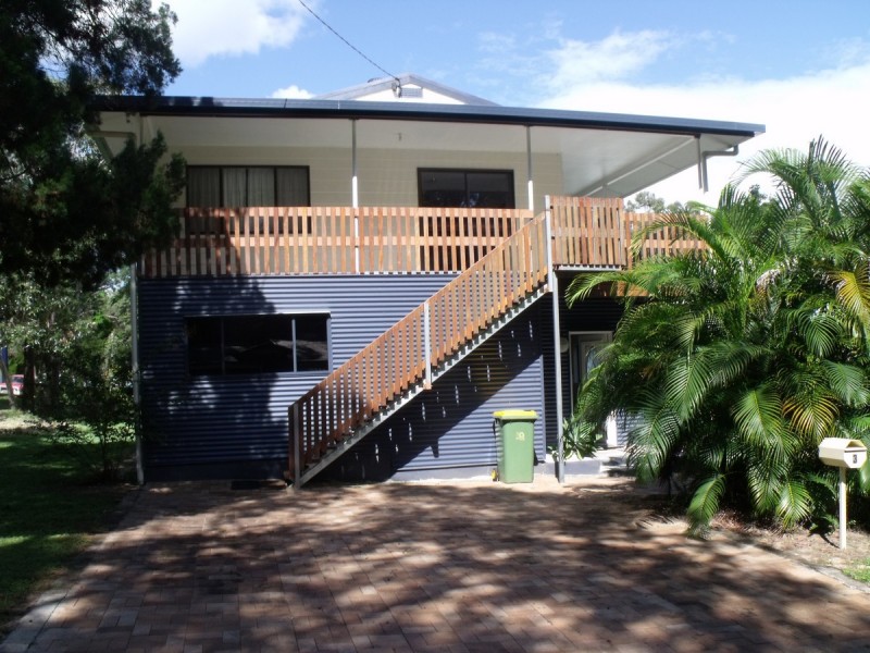 3 Phillips Street, Coochiemudlo Island QLD 4184