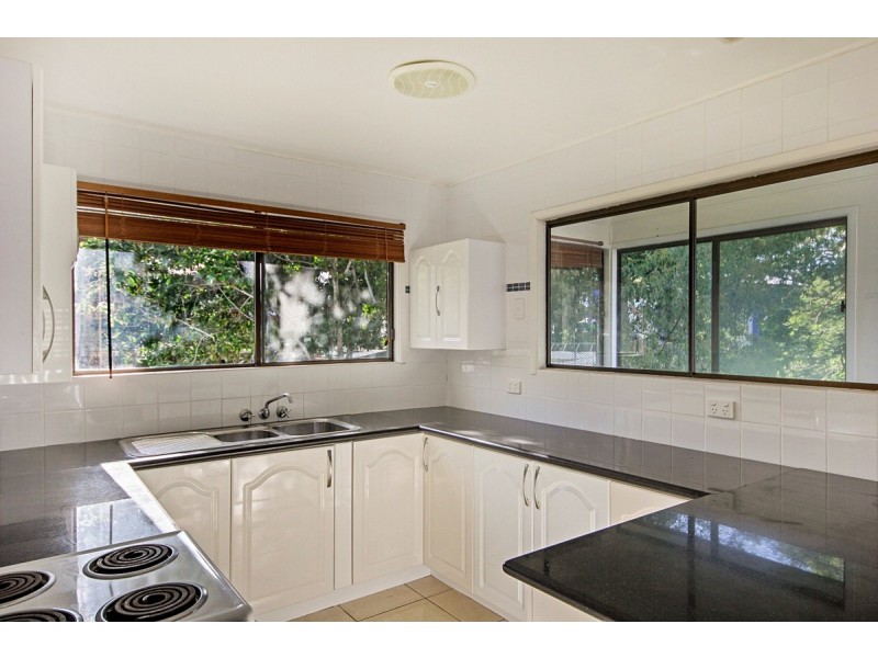 3 Phillips Street, Coochiemudlo Island QLD 4184
