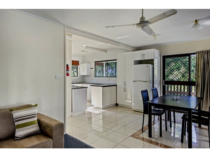 3 Phillips Street, Coochiemudlo Island QLD 4184