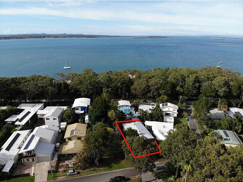 3 Phillips Street, Coochiemudlo Island QLD 4184