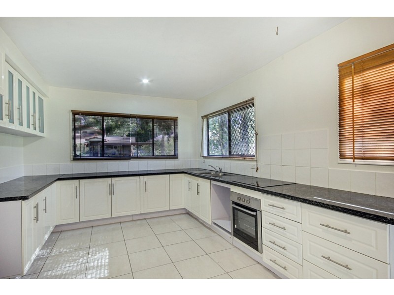3 Phillips Street, Coochiemudlo Island QLD 4184
