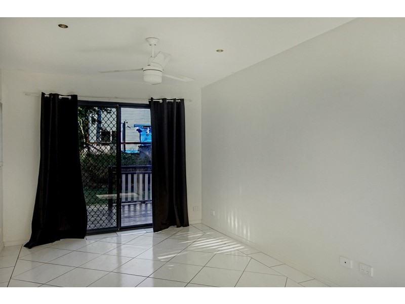 3 Phillips Street, Coochiemudlo Island QLD 4184