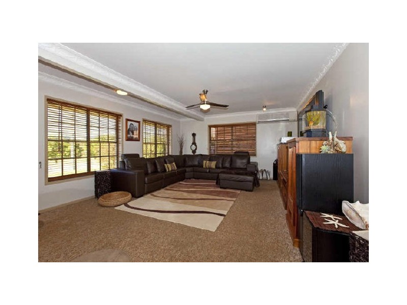 29 Hamilton Street, Redland Bay QLD 4165