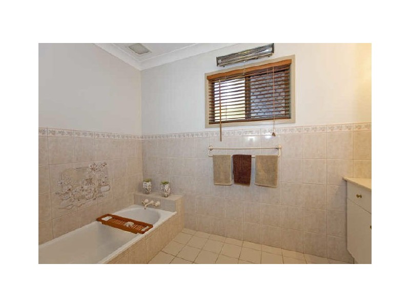 29 Hamilton Street, Redland Bay QLD 4165