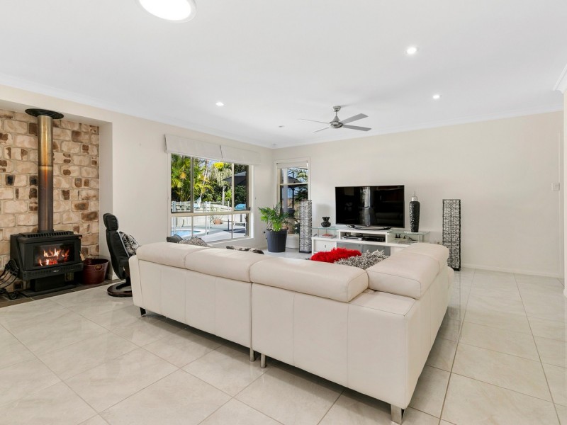 18 Queensbury Court, Wellington Point QLD 4160