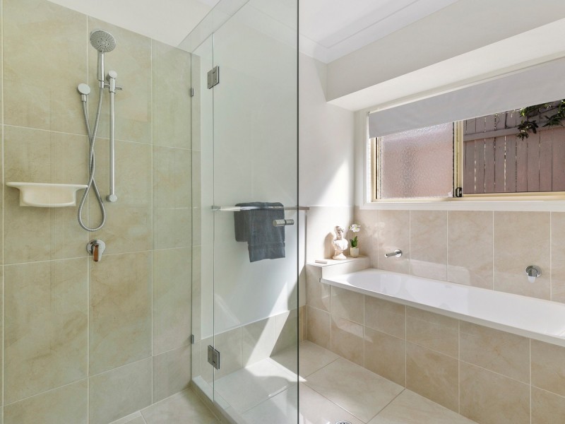 18 Queensbury Court, Wellington Point QLD 4160