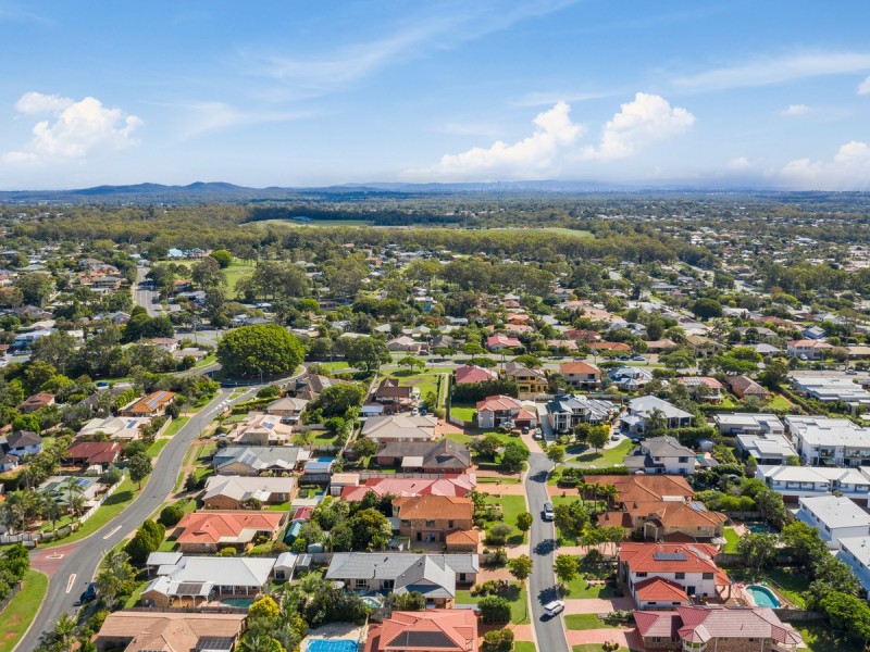 18 Queensbury Court, Wellington Point QLD 4160