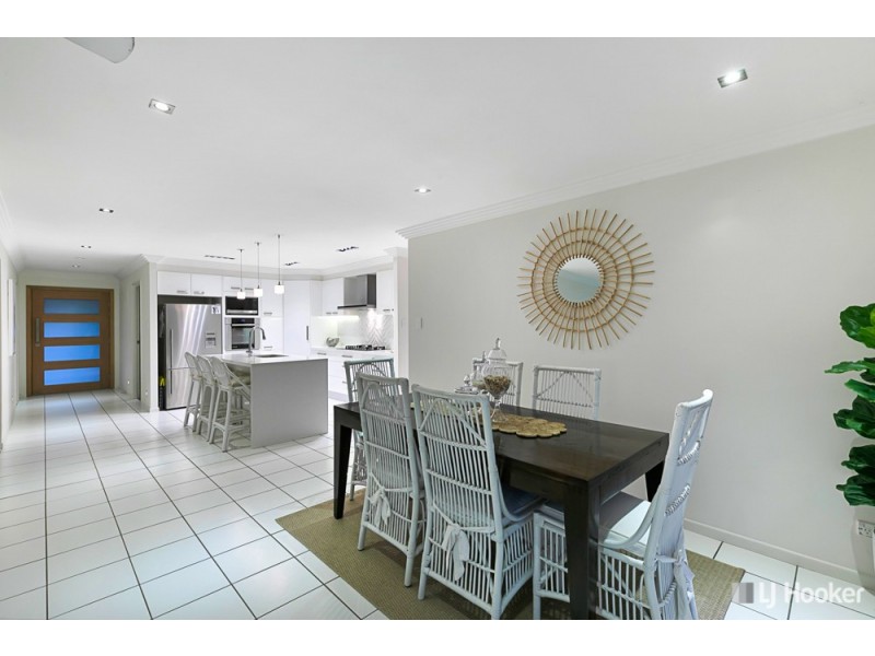 15 Elaine Place, Birkdale QLD 4159