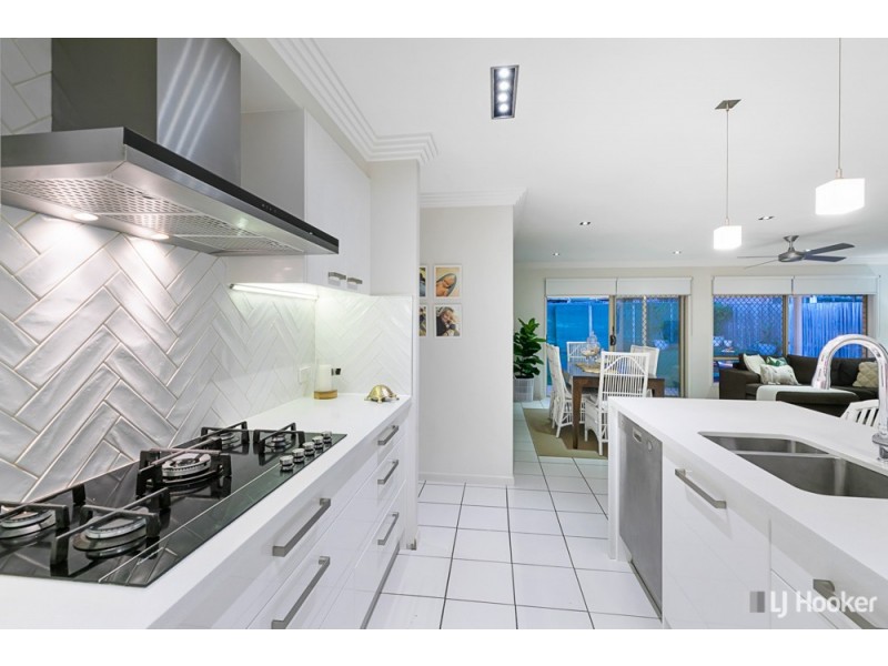 15 Elaine Place, Birkdale QLD 4159