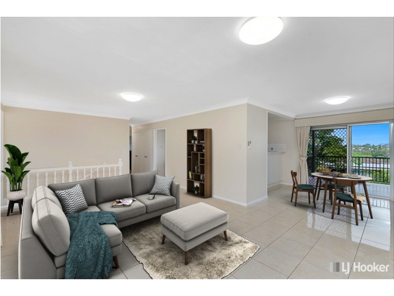 39 Tandanya Street, Mansfield QLD 4122