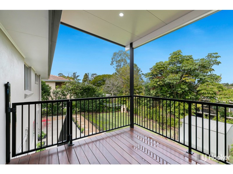 39 Tandanya Street, Mansfield QLD 4122