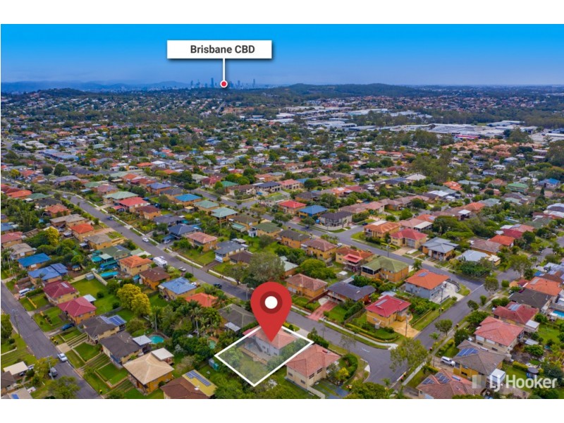 39 Tandanya Street, Mansfield QLD 4122