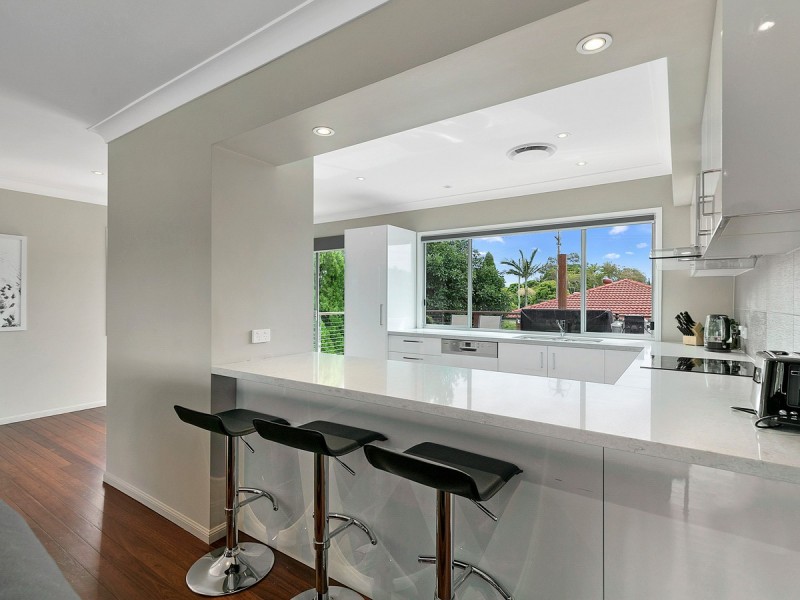 4 Aleon Crescent, Ormiston QLD 4160