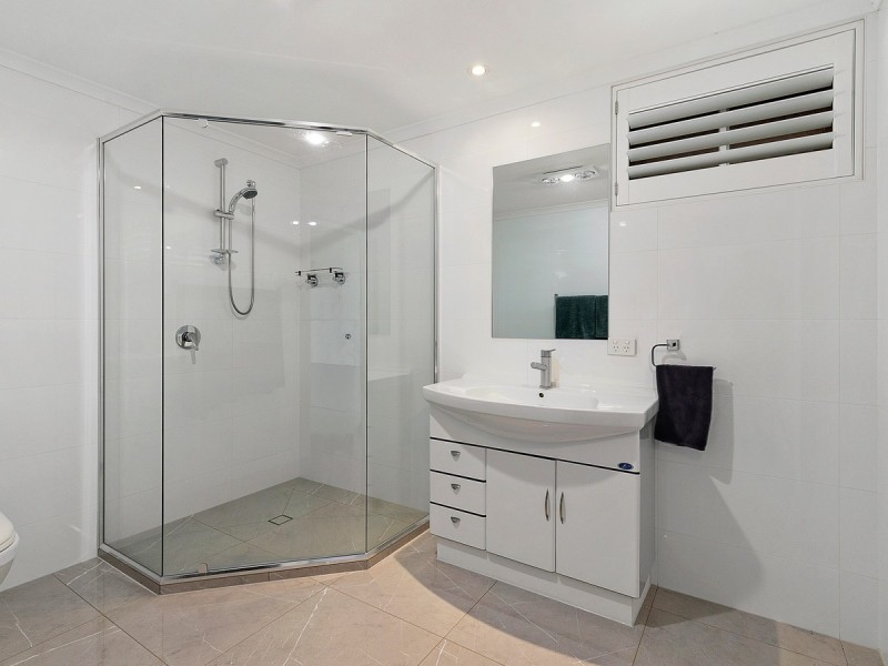 4 Aleon Crescent, Ormiston QLD 4160