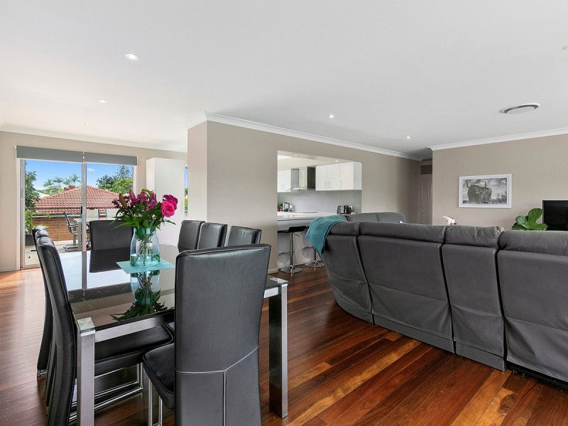 4 Aleon Crescent, Ormiston QLD 4160