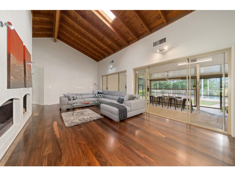 6 Beaton Court, Ormeau QLD 4208