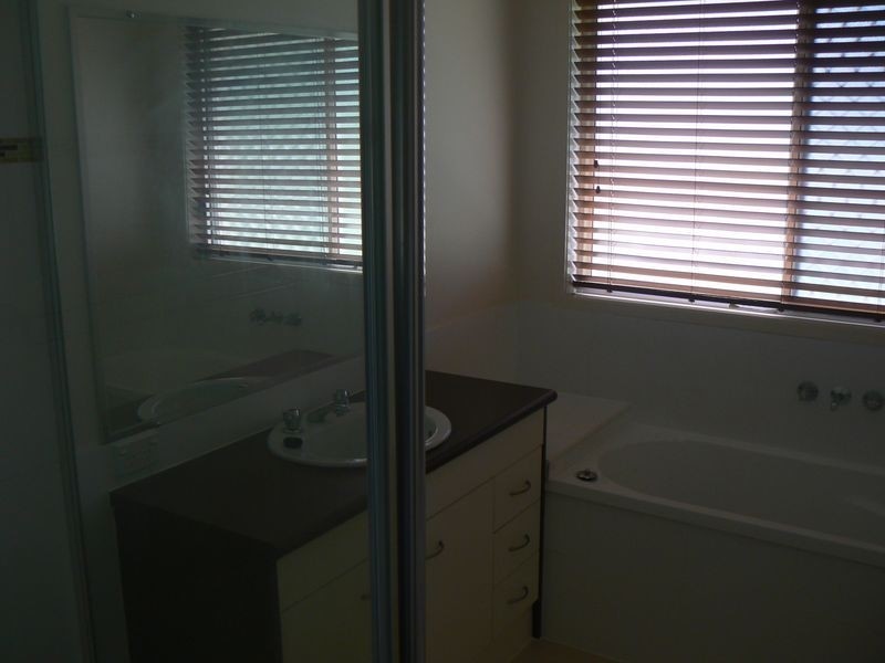 29 Green Place, Redland Bay QLD 4165