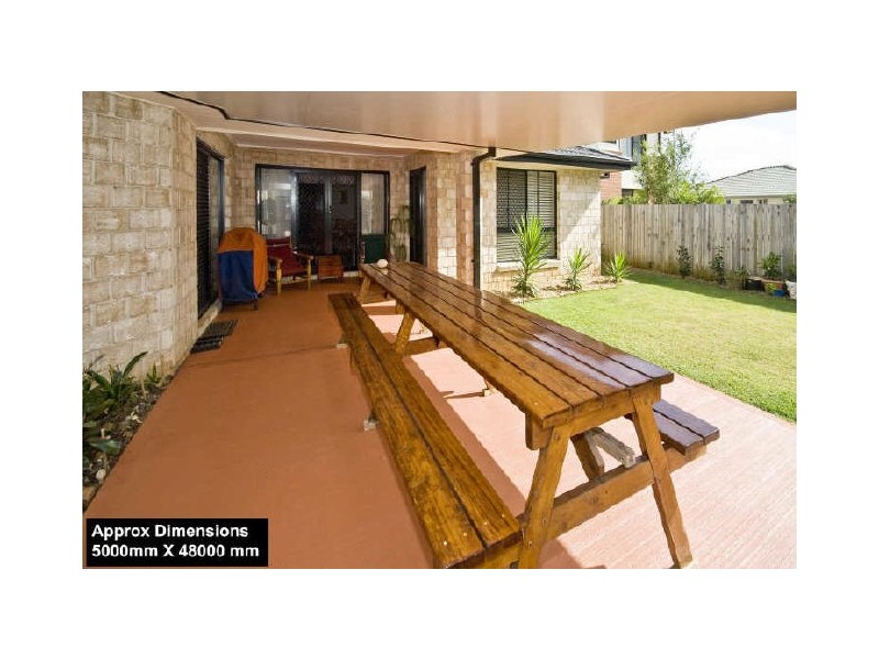 7 Kimbolton Drive, Redland Bay QLD 4165