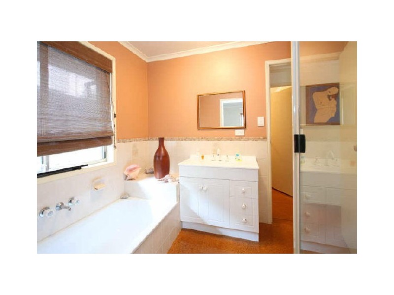 16 Bay Breeze Avenue, Thornlands QLD 4164