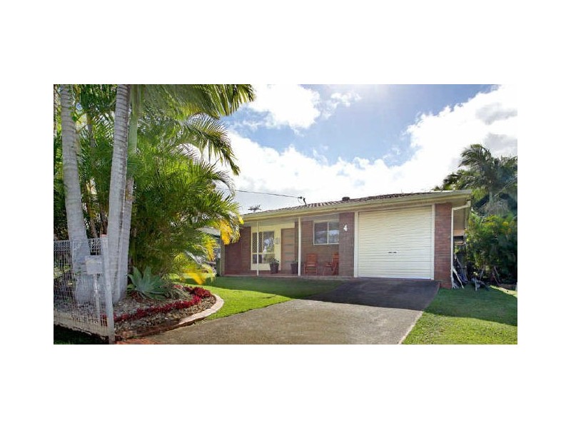 4 Christopher Street, Redland Bay QLD 4165