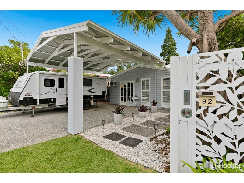 92 Thomas Street, Birkdale QLD 4159