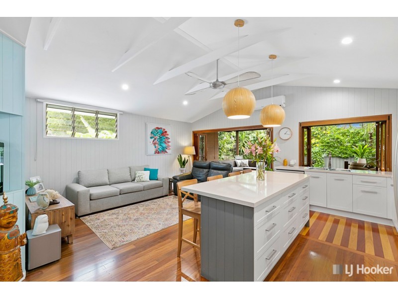 92 Thomas Street, Birkdale QLD 4159