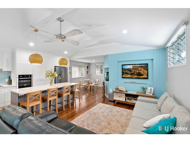 92 Thomas Street, Birkdale QLD 4159