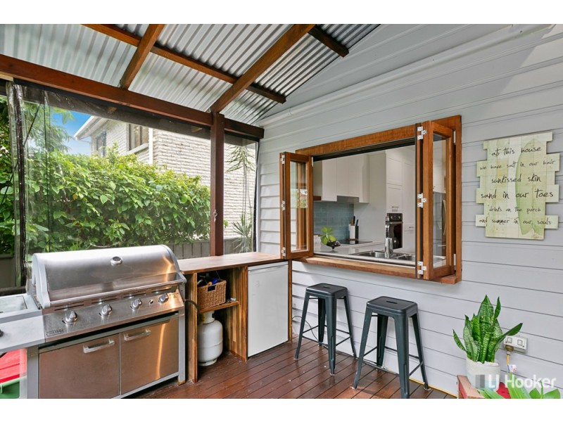 92 Thomas Street, Birkdale QLD 4159