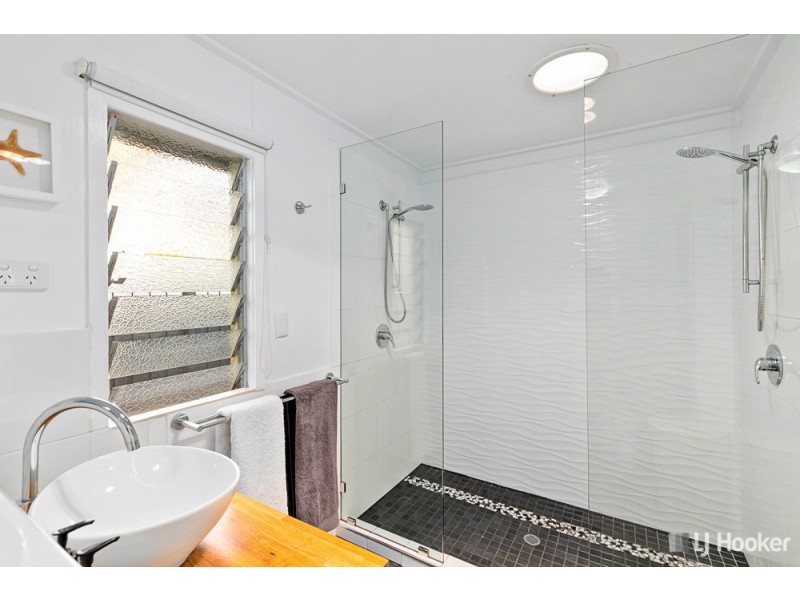 92 Thomas Street, Birkdale QLD 4159