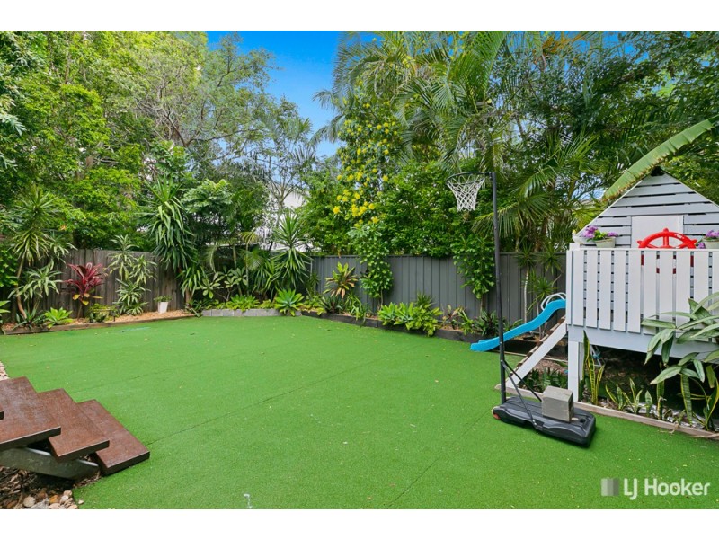 92 Thomas Street, Birkdale QLD 4159