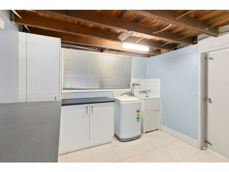 10 Eccles Street, Wynnum West QLD 4178