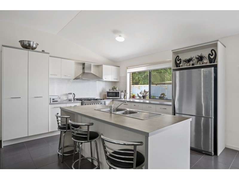 1 Sapphire Court, Beerwah QLD 4519