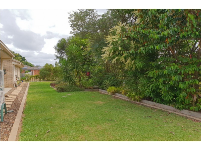 1 Sapphire Court, Beerwah QLD 4519