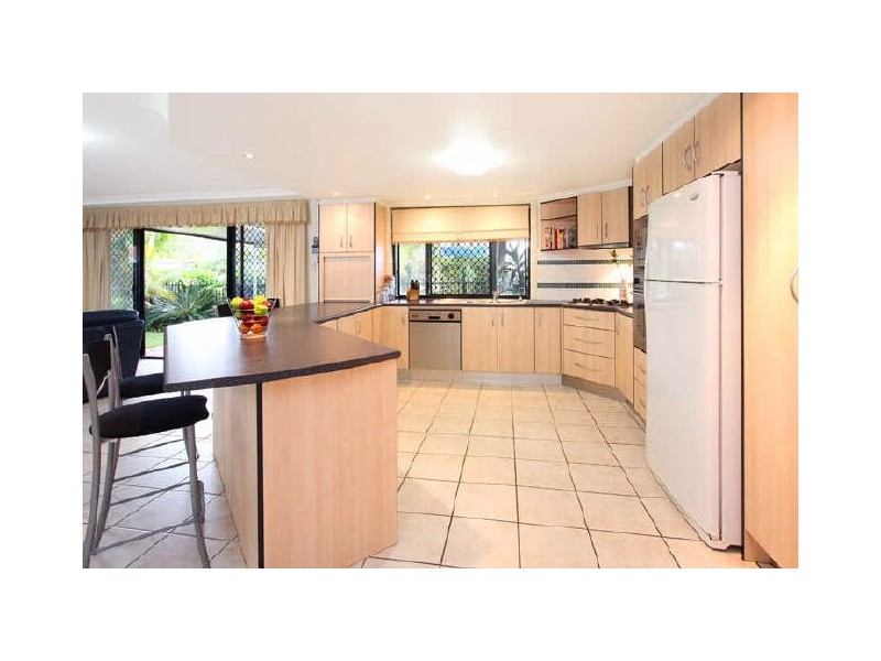 2 Wagan Place, Wellington Point QLD 4160