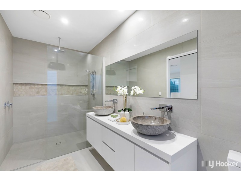 148 Shore Street North, Cleveland QLD 4163