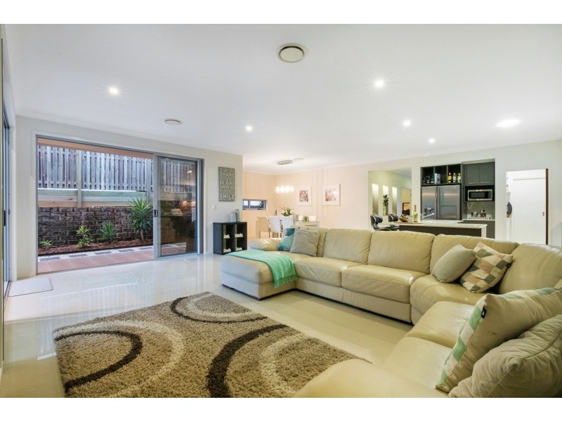 7 Henderson Street, Eight Mile Plains QLD 4113