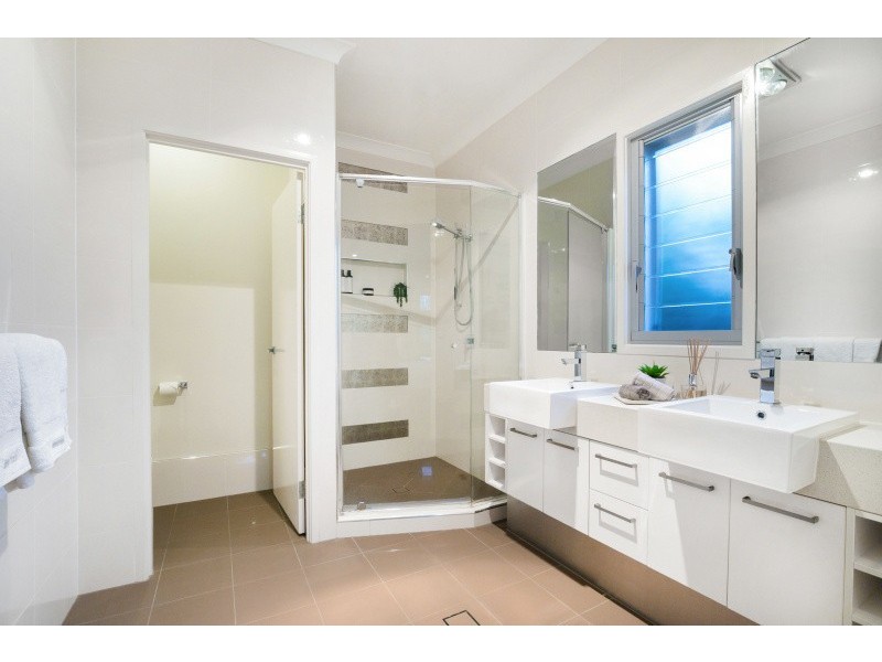 7 Henderson Street, Eight Mile Plains QLD 4113