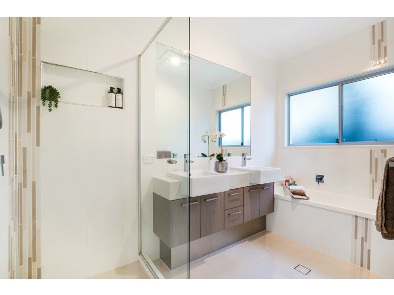 7 Henderson Street, Eight Mile Plains QLD 4113